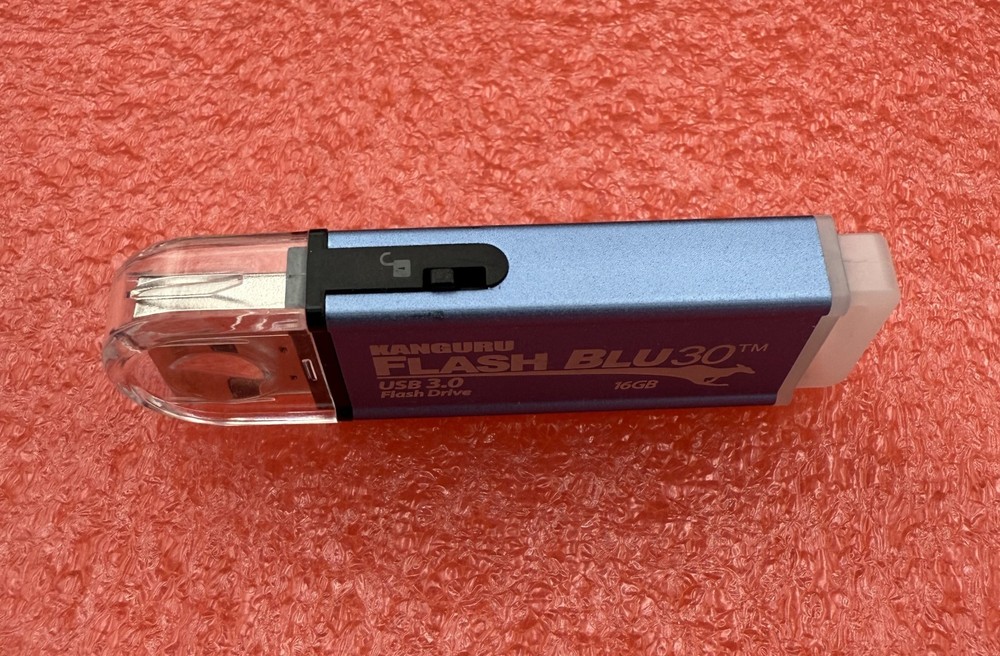 Flashblu30 with Physical Write Protect Switch SuperSpeed USB3.0 Flash Drive 16GB