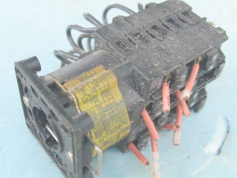 One 10 position Switch SQUARE-D  without Knob