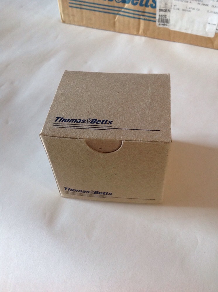 Thomas & Betts A85 Terminal Lugs 1000 Per Box