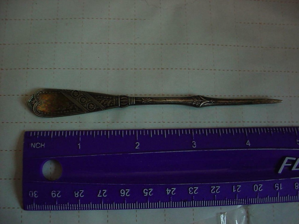 1879 CHICAGO aka NEWPORT pattern nut pick
