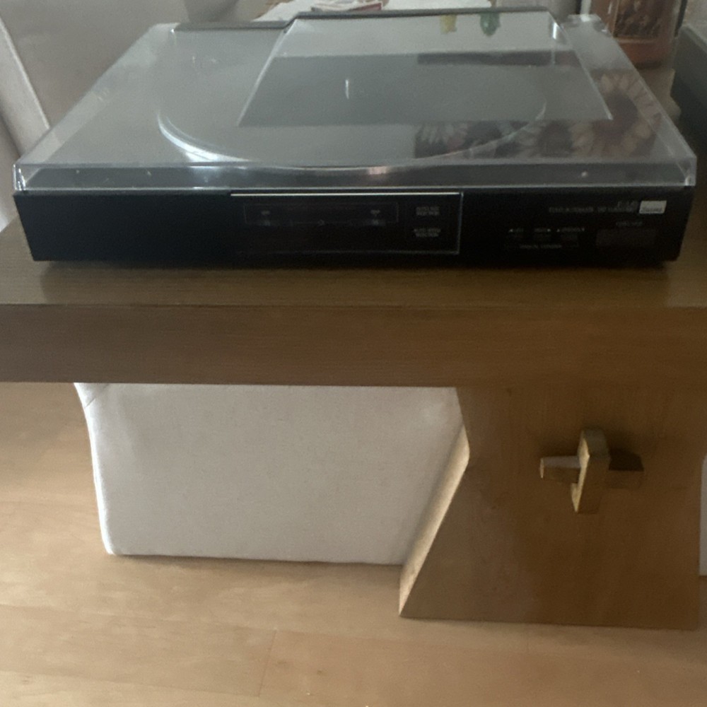 Sansui P-L45 Fully Automatic Direct Drive Black Turntable Record Player