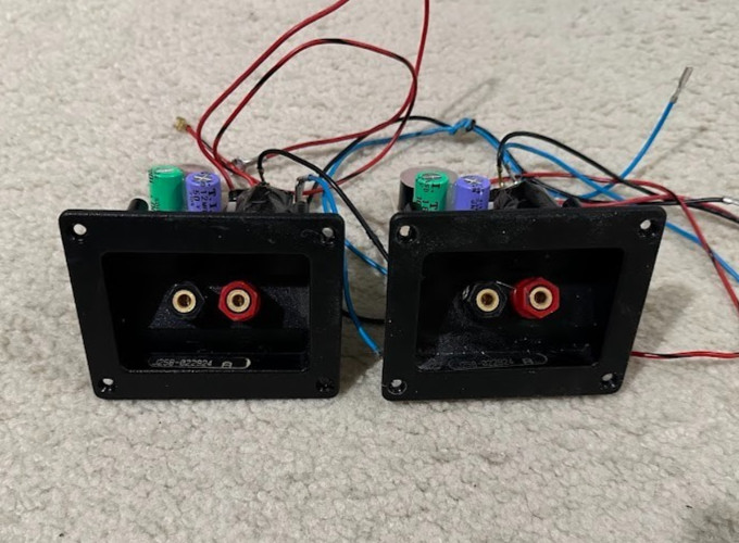 pair of two infinity reference two way speaker crossover