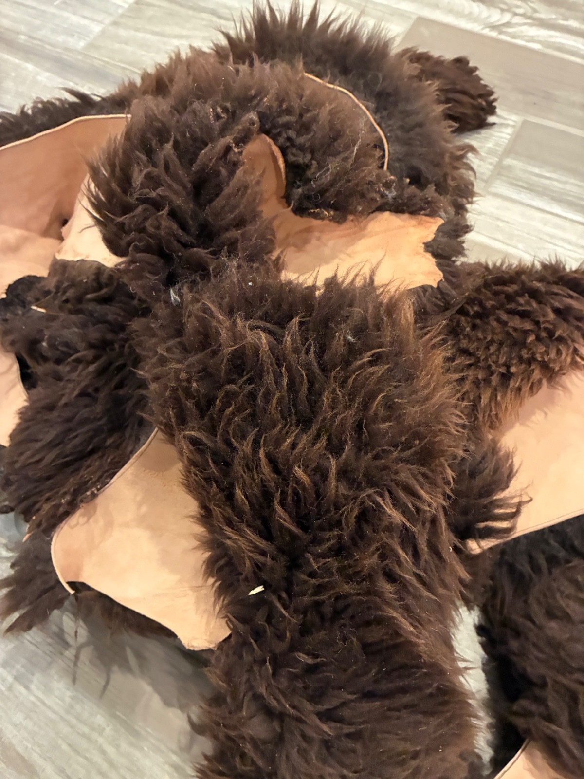 ½ LB Genuine Sheepskin Shearling Scrap Pieces Craft Fur Wool Leather DIY