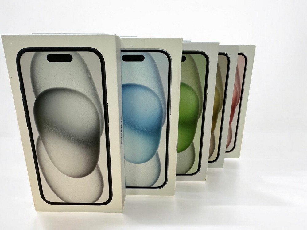 Original BOX for Apple iPhone 15 or 15 Plus with Charging Cable & Manuals