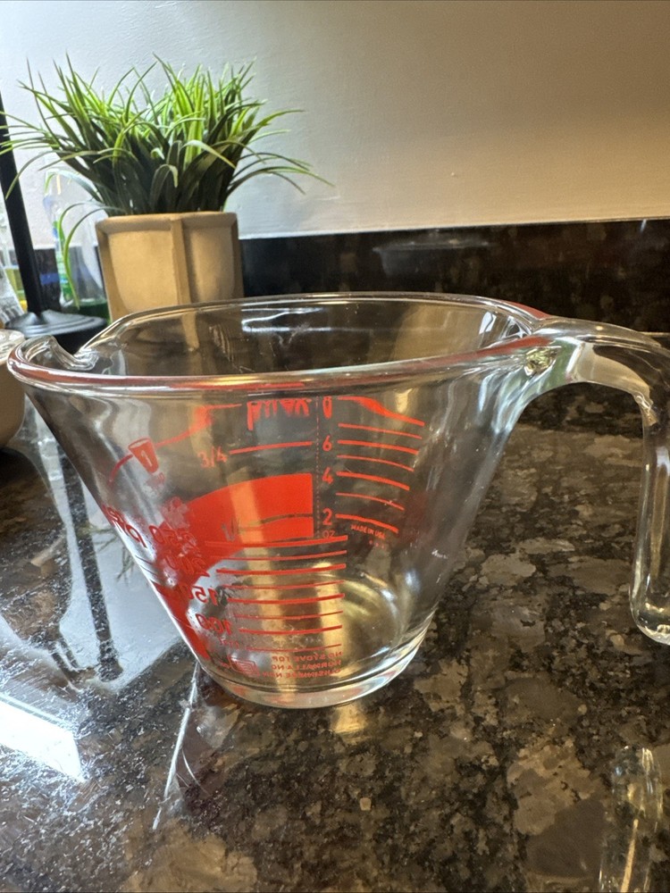 Vintage PYREX 2 Cup Liquid Measuring Cup Red Reverse Read Inside