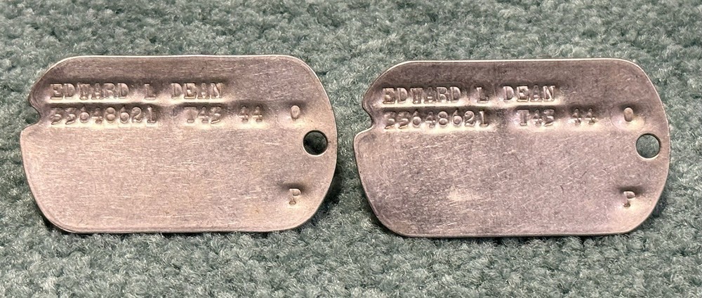 Original Pair Of WWII US Army Dog Tags T-43 44