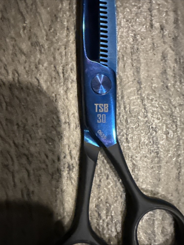 JW TS30 Blu Thinning Shear