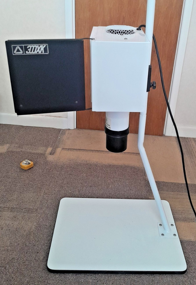Kopykake 300XK projector with stand and bulb
