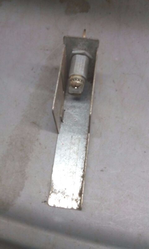 arcade metal coin part with key