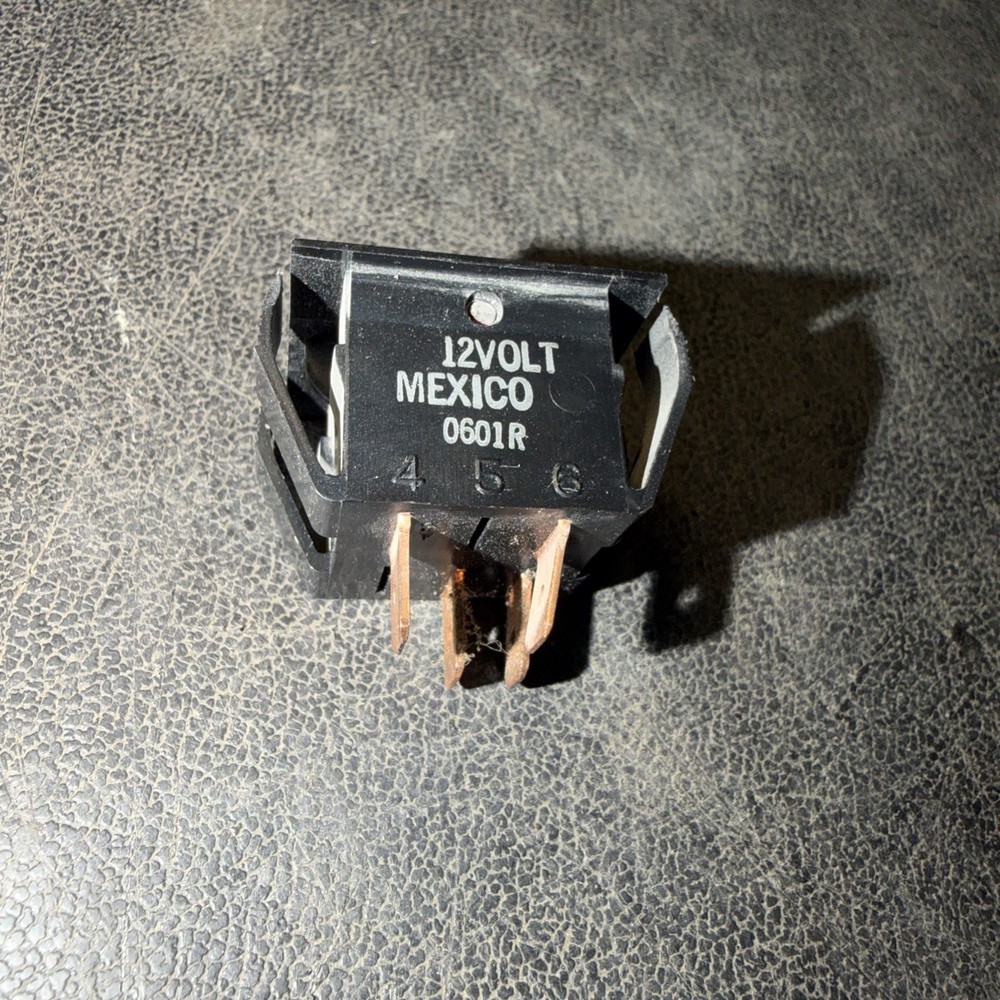 CARLING 456 Switch and Light 12 Volt RV