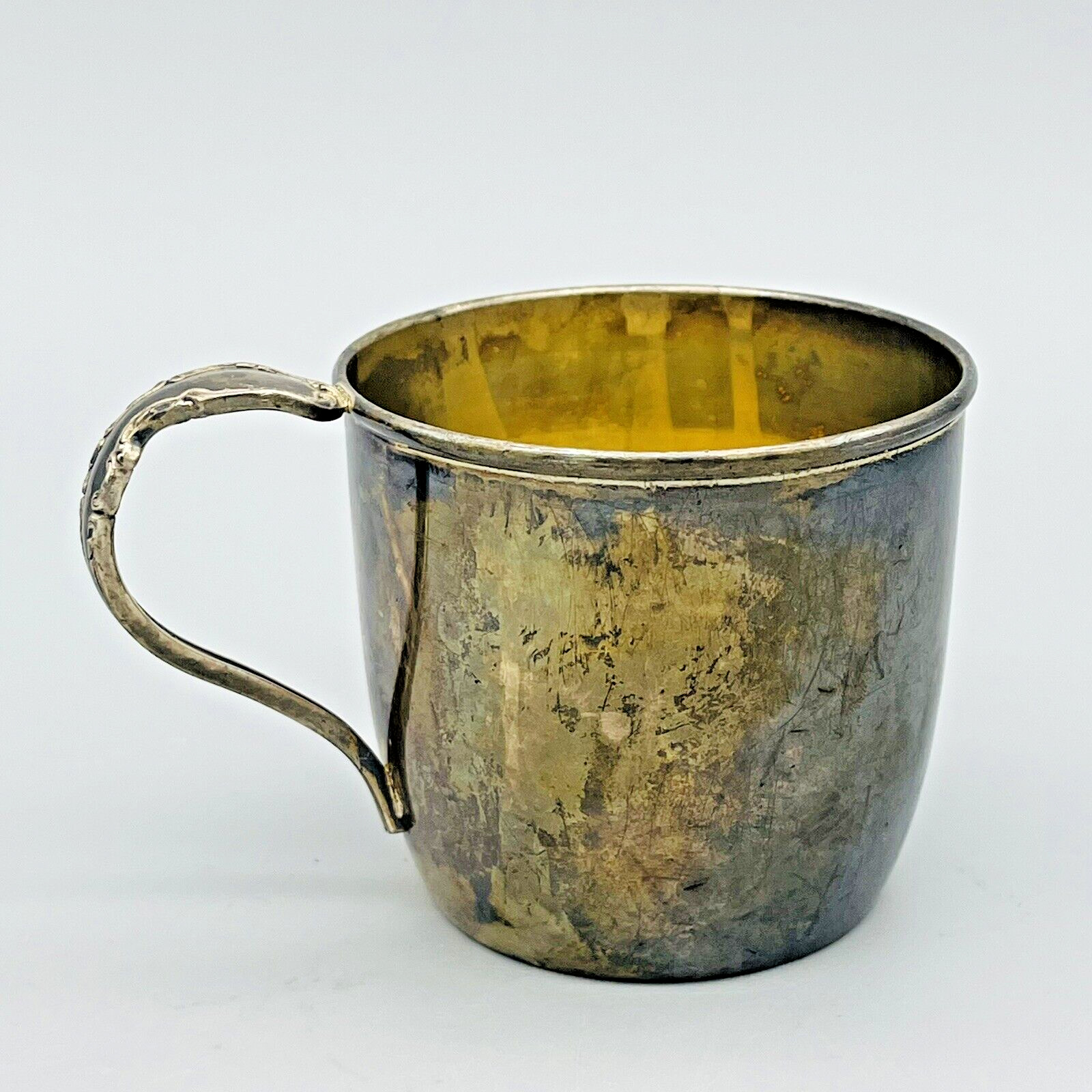 VTG Baby Cup "KEVIN" International Silver-Reflection Pattern Tarnish Patina