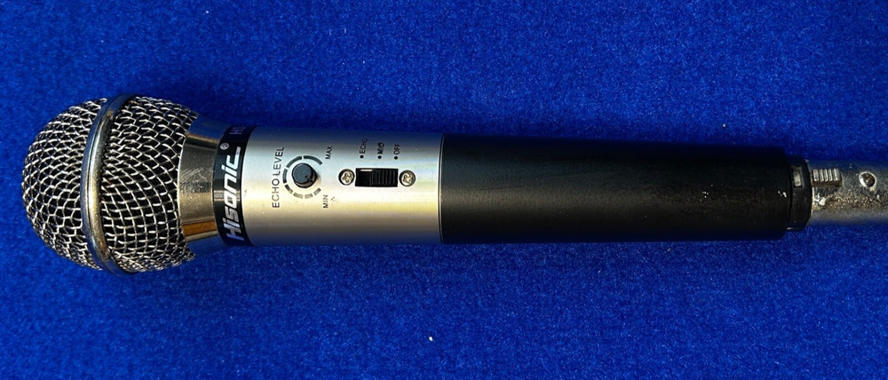 HISONIC HS309 PORTABLE WIRED MICROPHONE with Echo Control, l/4 in plug, WORKs