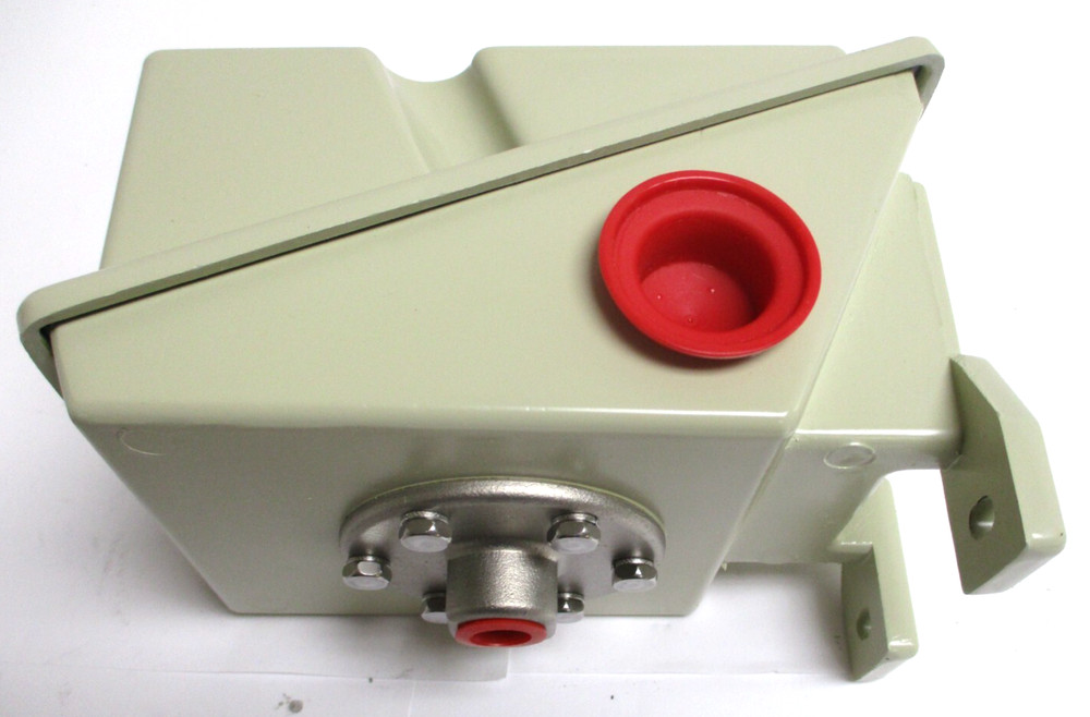 ASHCROFT , LPSN46825-X2C , PRESSURE SWITCH , RANGE : 15-PSI , SURPLUS