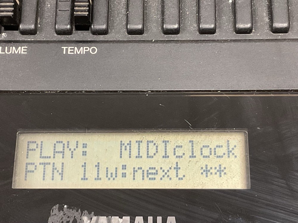 Yamaha RX17 Digital Drum Machine Rhythm Composer Sequencer