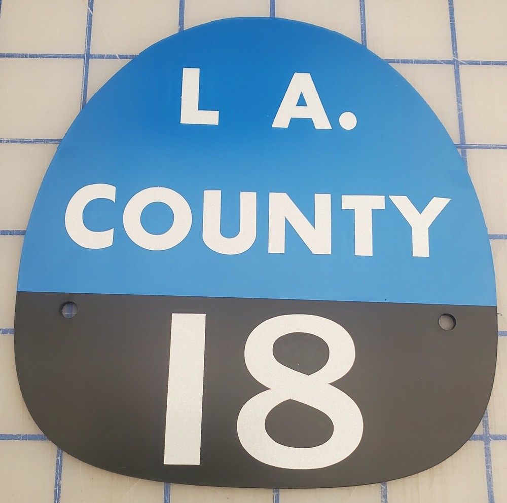 LA COUNTY 18 FIRE HELMET SHIELD
