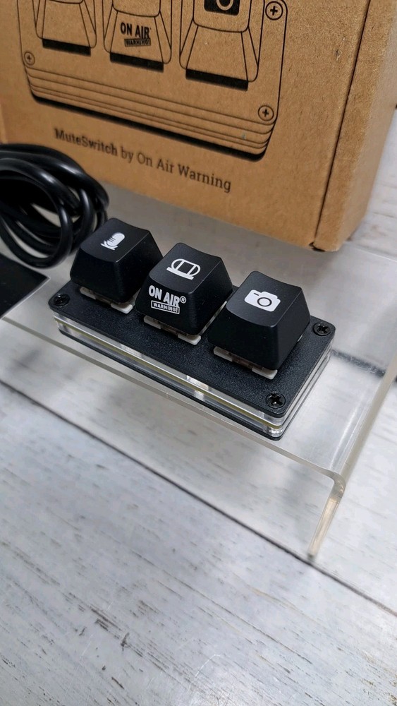 Mute Button USB Microphone, Cam Control Buttons, One-Touch, Mute Button with LED