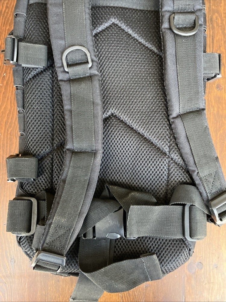 Mil-tec Assault Backpack Small No. 14002602 Black Bag B25