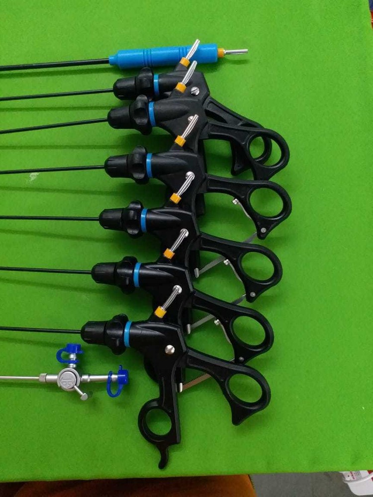 3 mm Laparoscopic Grasping Forceps Trocar L-Hook Suction Instruments Set