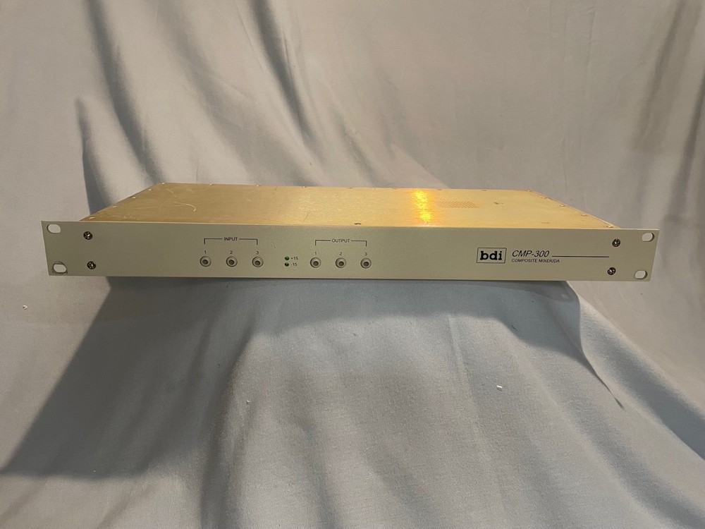 BDI CMP 300 Composite Mixer/Distribution Amplifier Broadcast Devices - Powers up