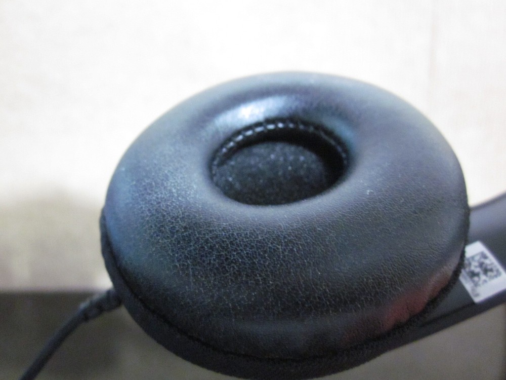 Logi Headphone Headset Wired Black USB Padded Ears Volume Control Chat (b)