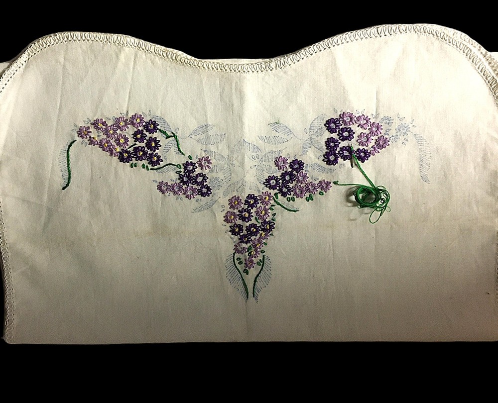 2 Unfinished Embroidery Projects Needlepoint Table Runner And Sampler Vintage
