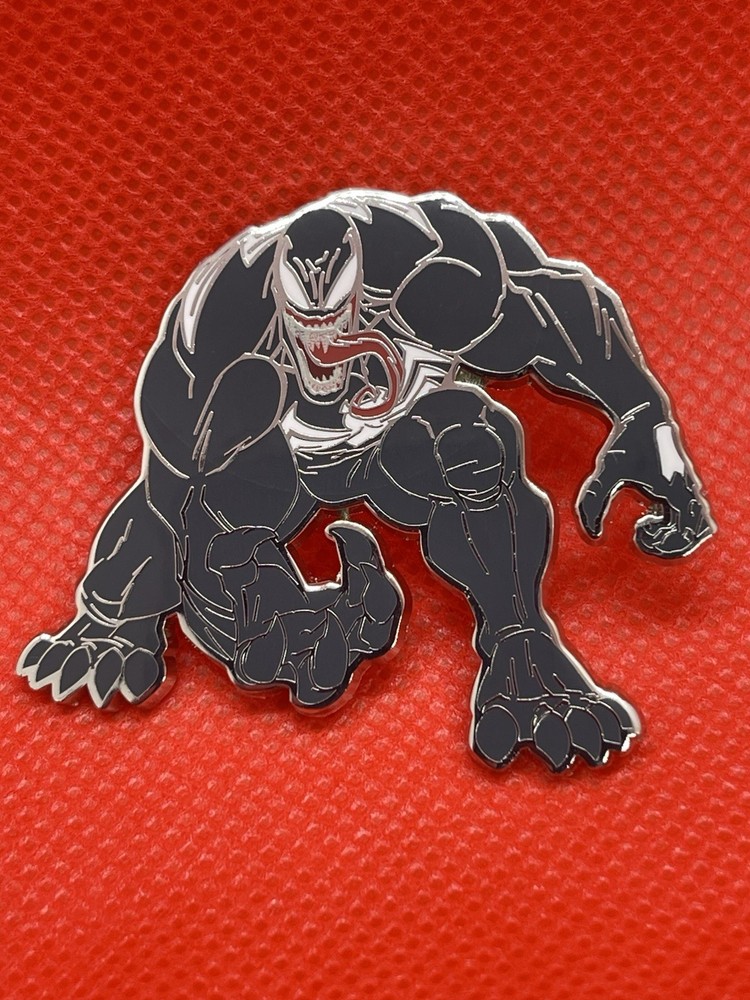 Marvel venom and SpiderMan pin Set !!