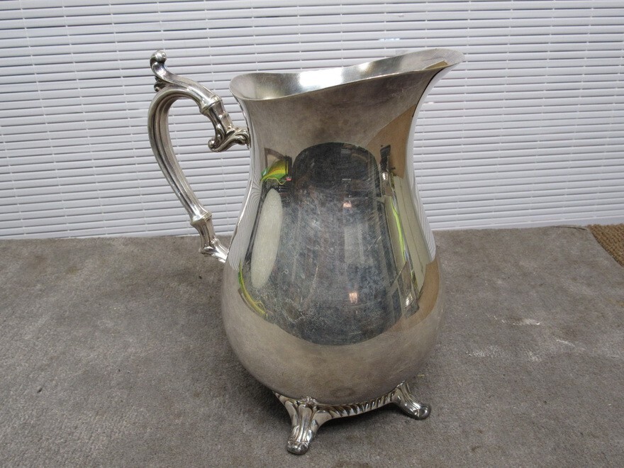 VINTAGE Wm ROGERS SILVERPLATE ICED TEA PITCHER PATTERN 817 EXCELLENT CONDITION