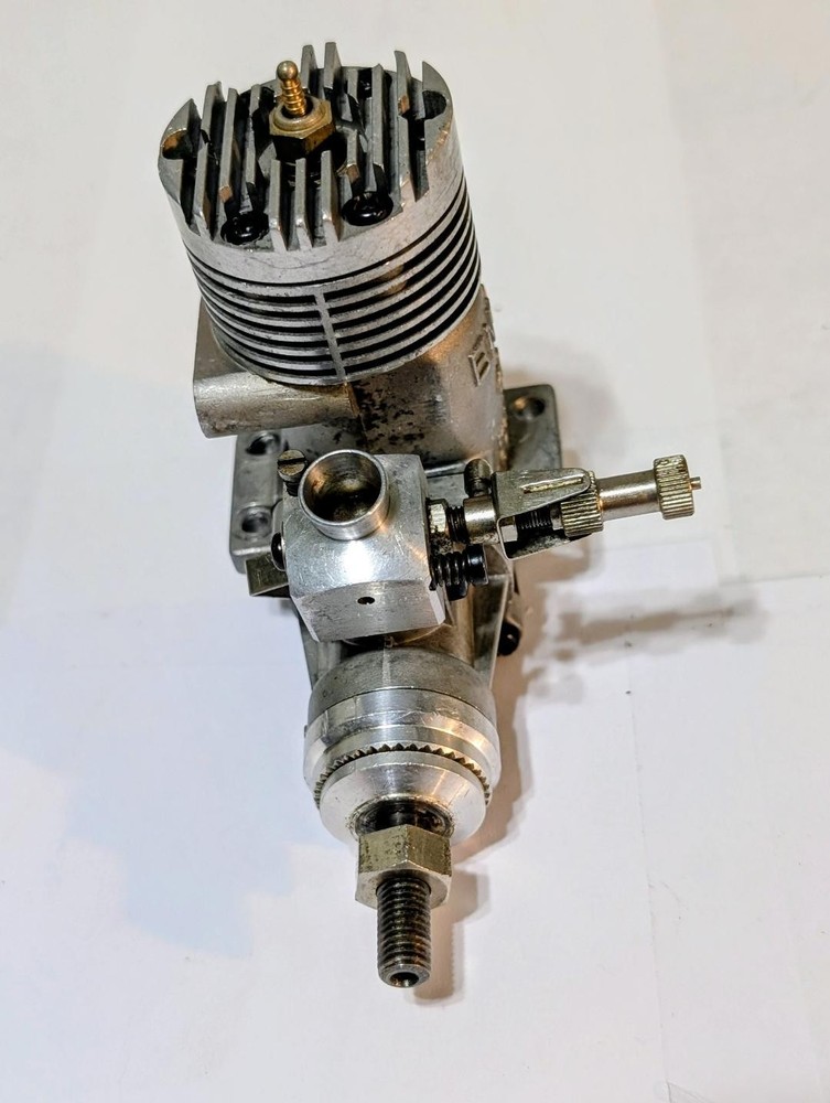 ENYA .40 R/C ENGINE, MODEL 6002, GRREAT COMPRESSION, GRREAT CONDITION