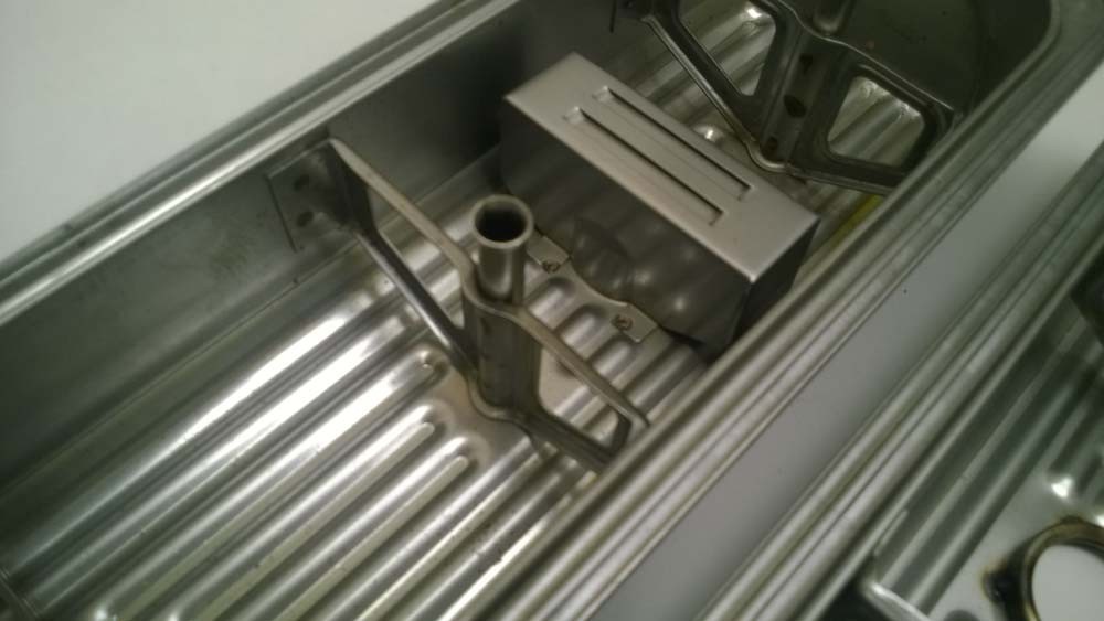 MerCruiser V8 5.0L, 5.7L Chevrolet Rocker Cover New Style -809995 - PAIR