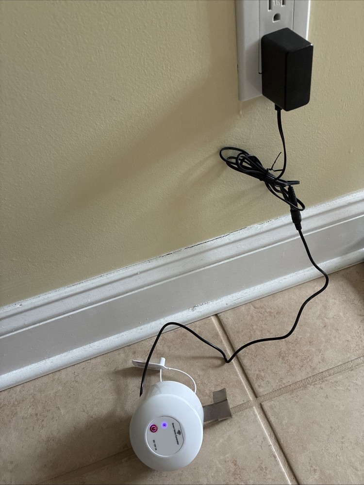 Compact Smart Water Valve with Remote Control - Compatible with iOS/Android