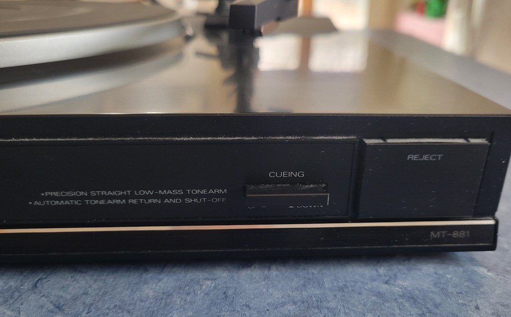 Fisher MT-881 Stereo Record Player **Untested** Needs Needle