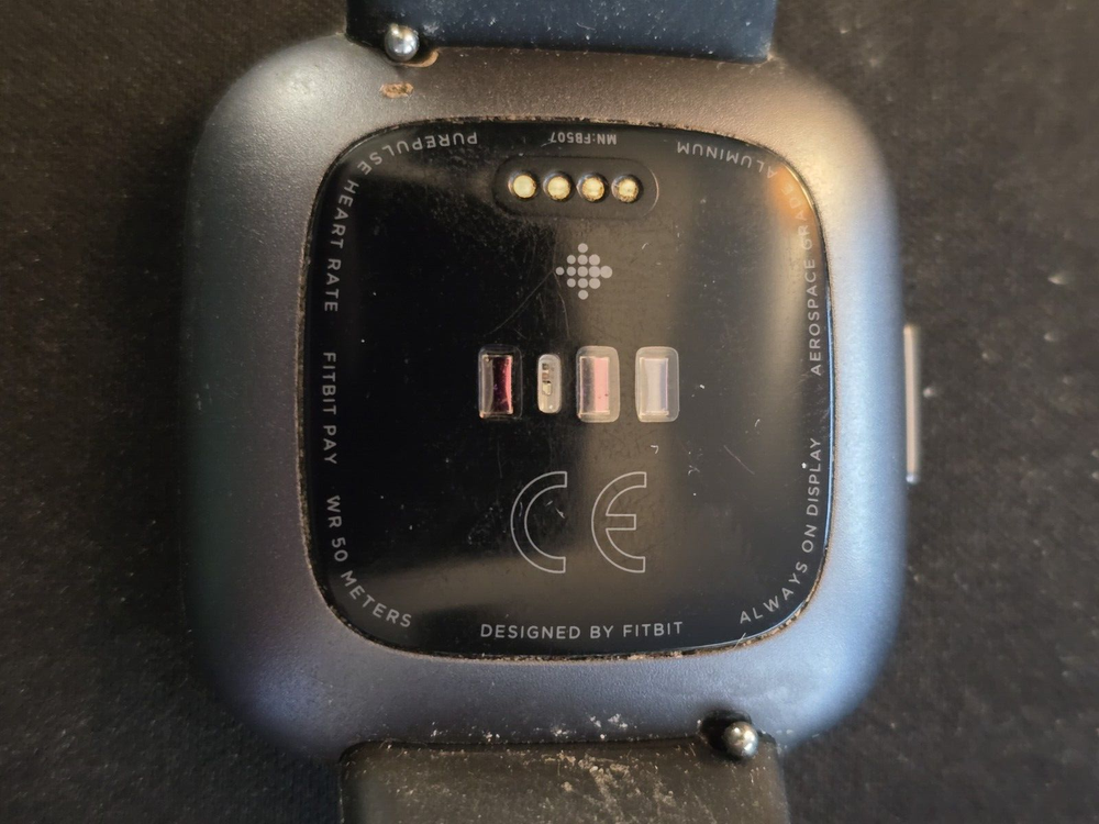 Fitbit Versa 2 Activity Tracker GOLD Smartwatch Smart Watch FB507 ‼️Read
