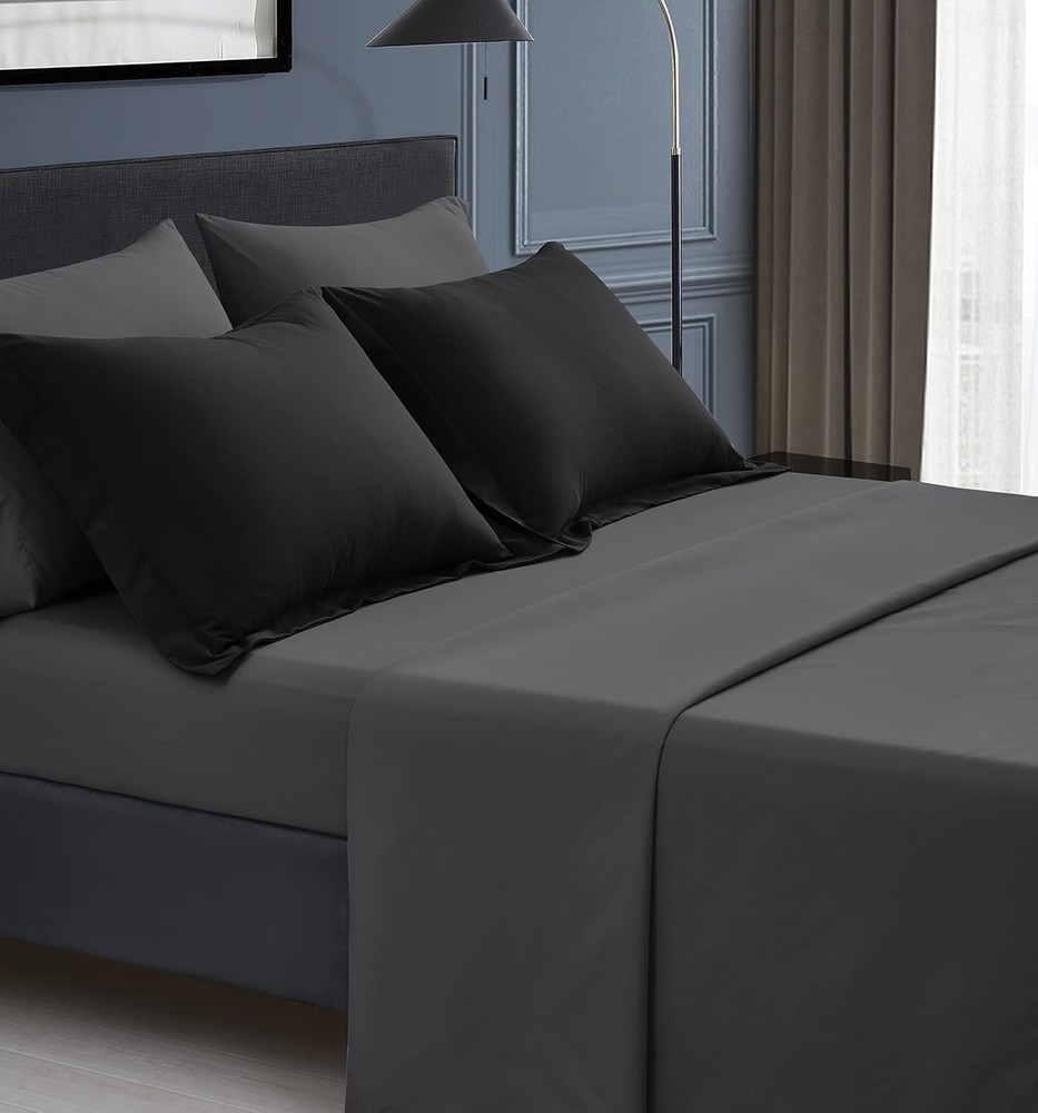 Down Comforter 7-Piece Bedding Set in Black