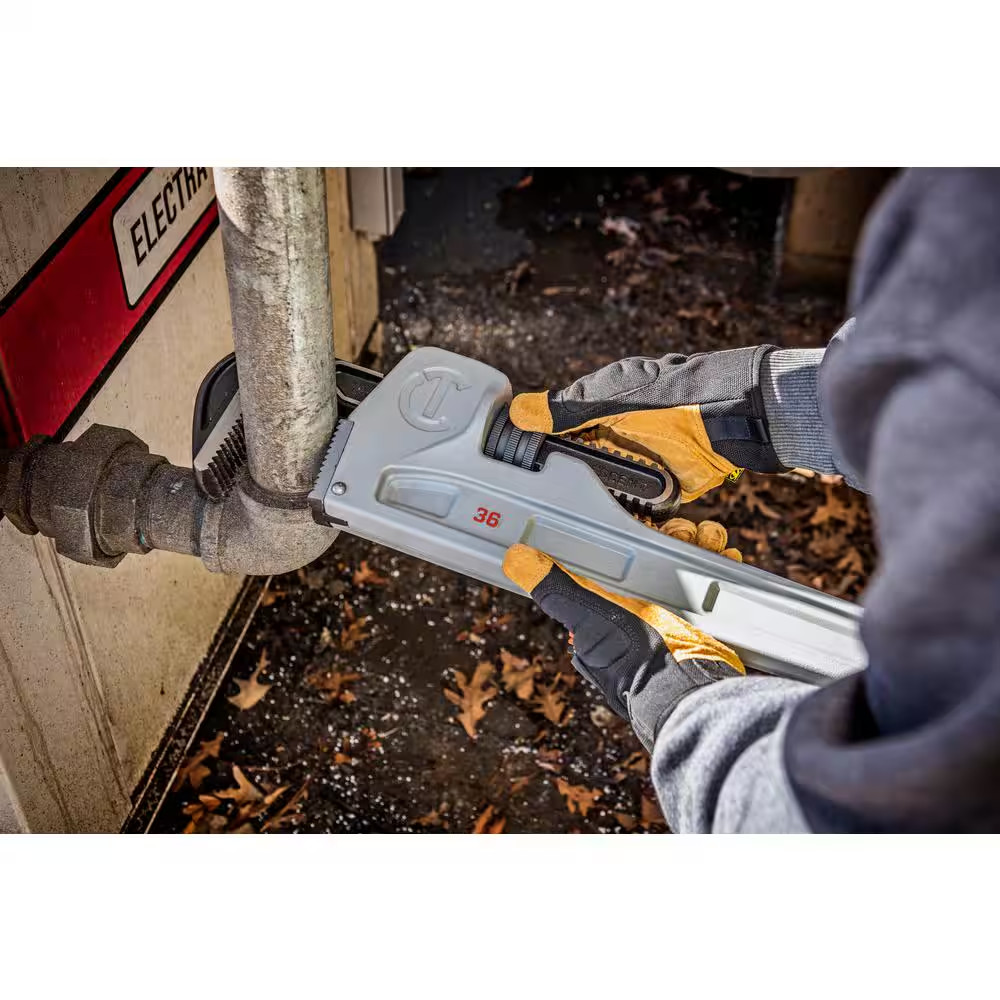 36 In. Aluminum Pipe Wrench