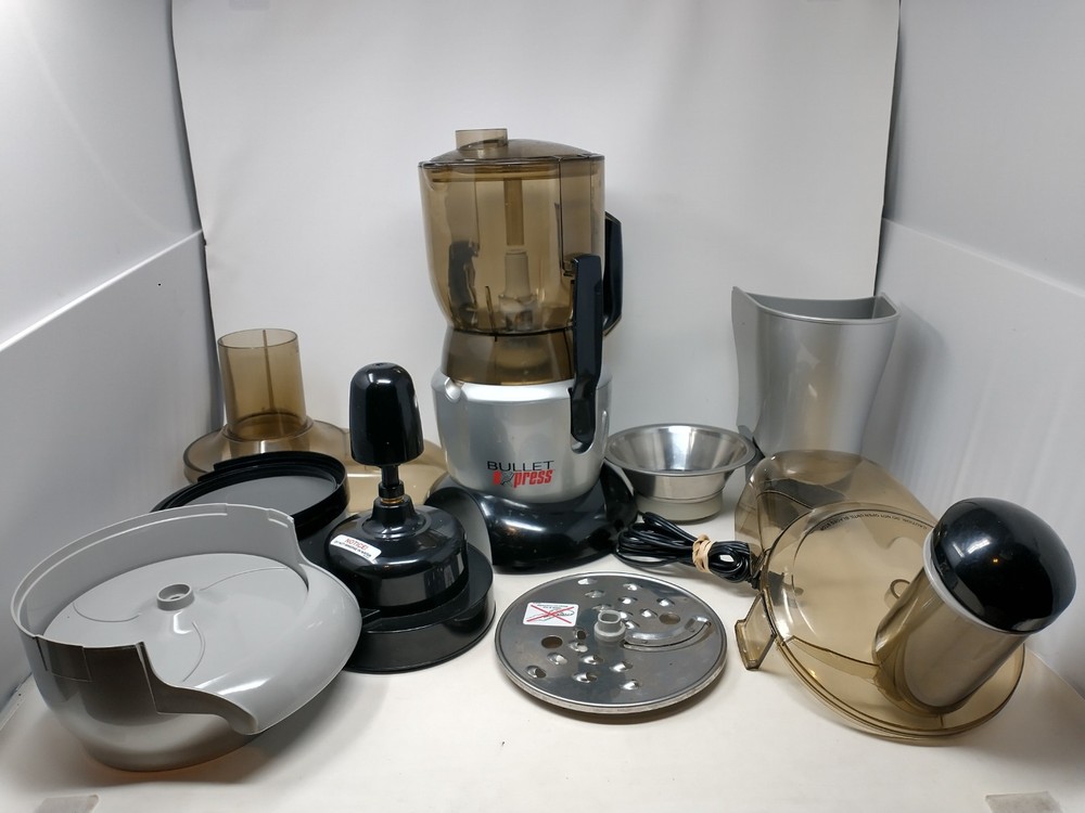 Bullet Express Trio BE-110 Multi-Function Meal Maker Food Processor Mixer Lot
