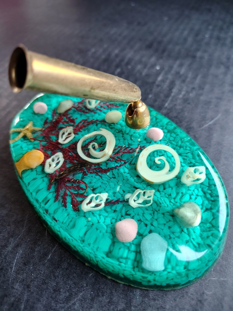 Vintage Lucite Pen Holder, Shell Design