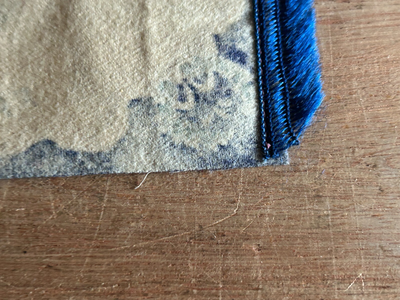 France Tobacco Cigar Felt Battle Axe Crossed Flags R.F. Early 1900s 4.75x7.25