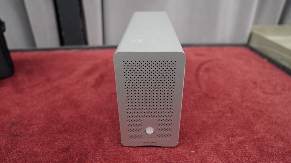 Magma ExpressBox 3T Thunderbolt 2 Expansion Chassis