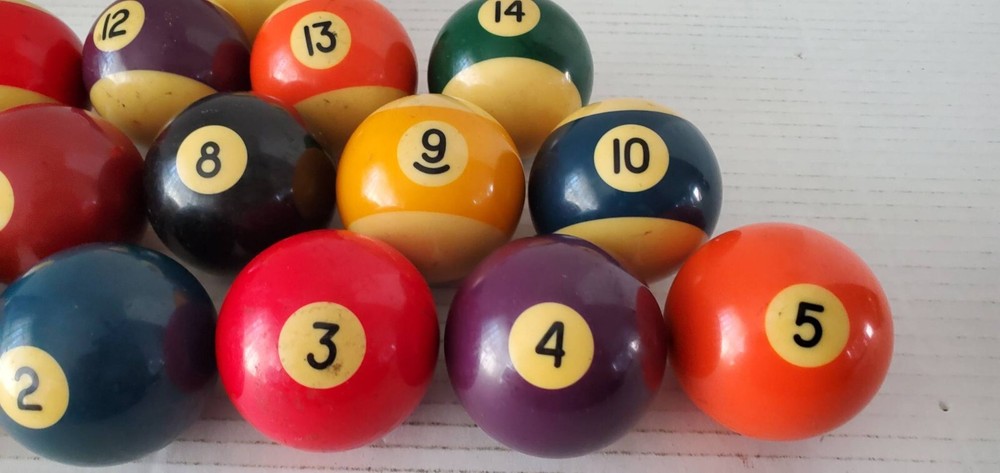 Vintage Billiard Pool Balls Complete Set Solid Condition Nice As Shown