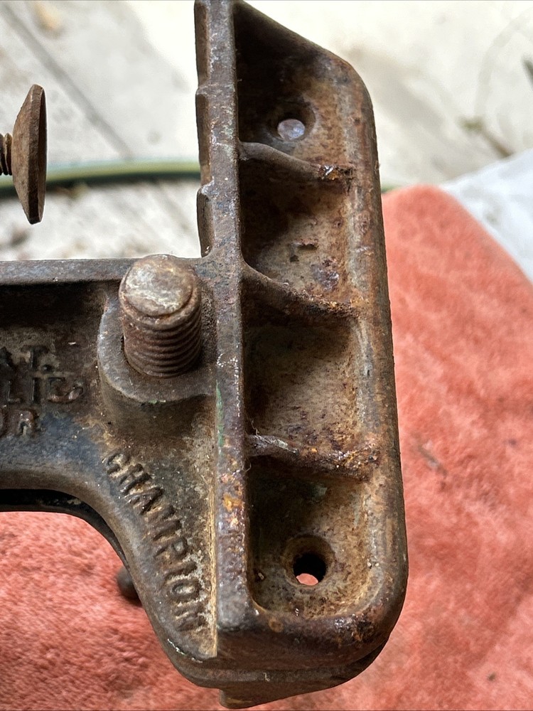 Antique Bench Vice