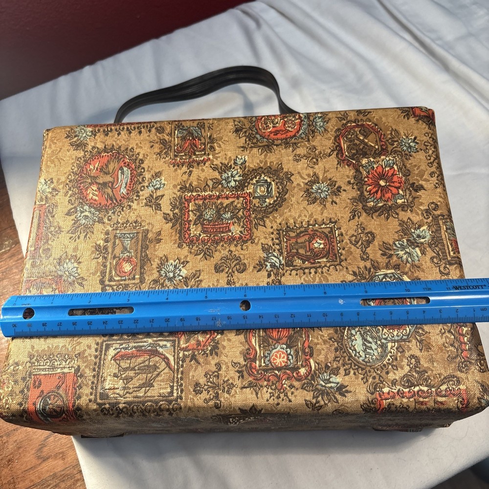 Vintage Sewing Case Box With Handle