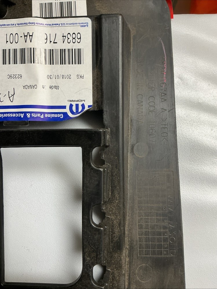 Genuine Mopar Blind Spot Module Bracket Left 68347167AA