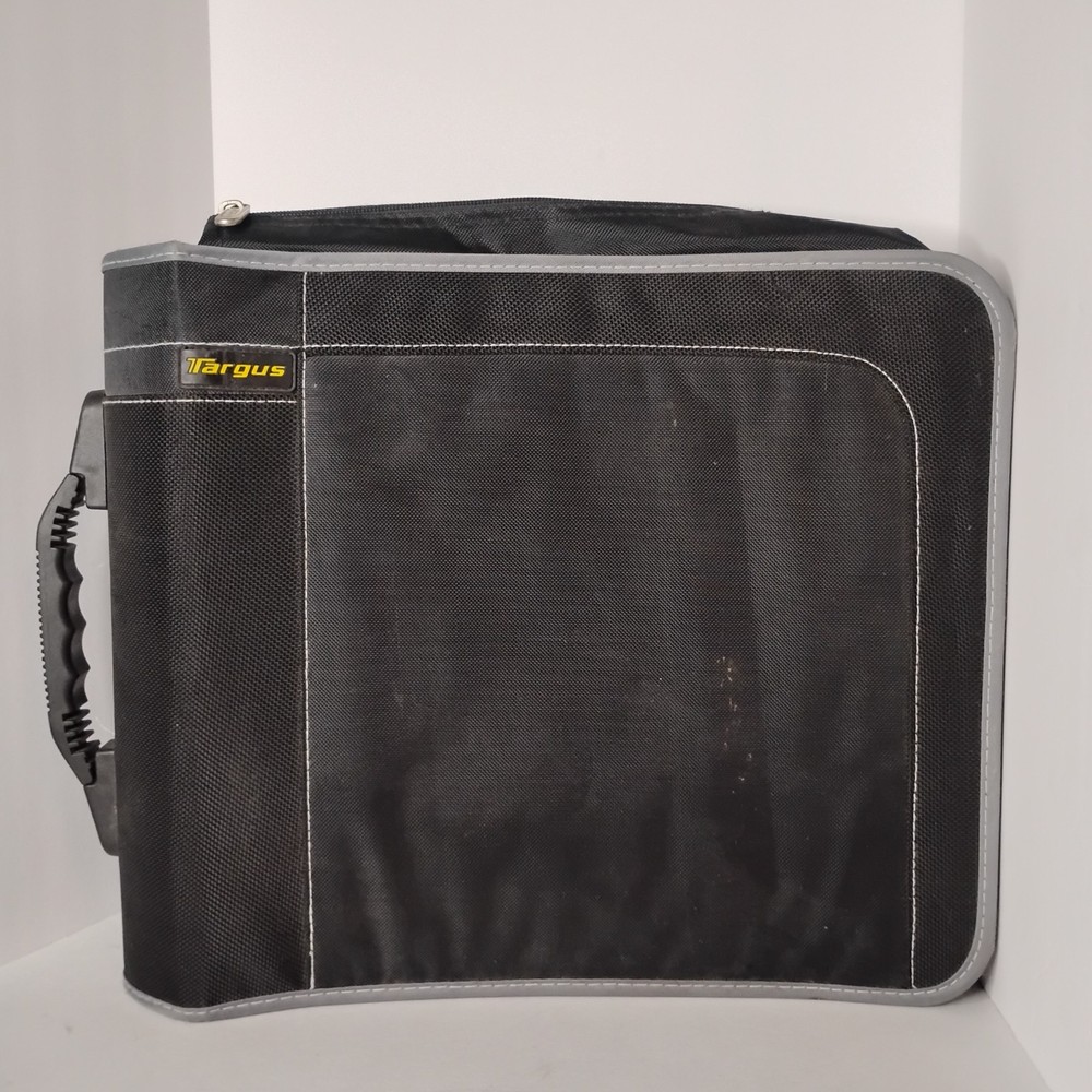 Targus Matrix 320 CD, DVD, Blu Ray, Video Game Storage Case