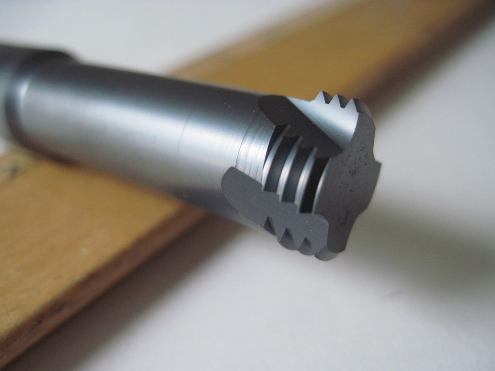 Carmex MTS 0500 D14 18 UN MT7 Solid Carbide Thread Mill 1/2-18