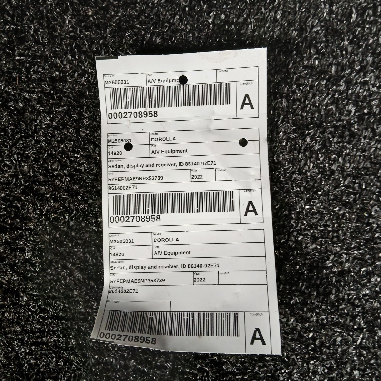 TOYOTA COROLLA Sedan Display and receiver 8614002E71 2021 2022 OEM