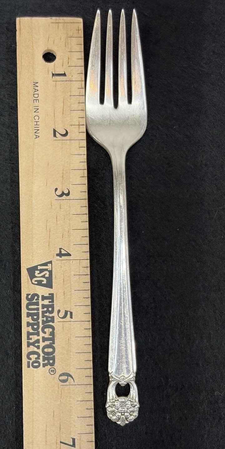 1847 Rogers Bros ETERNALLY YOURS Silver Plate Flatware 5 Salad/Dessert Forks