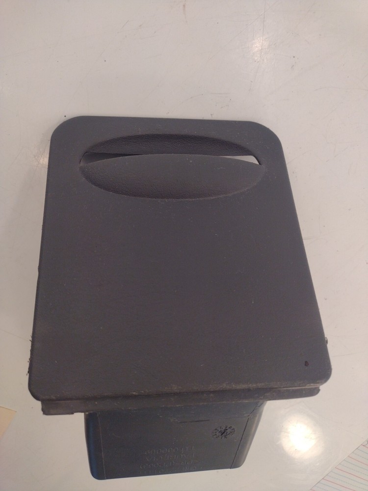 03-07 Saturn Ion Dash Storage Pocket Drawer Gray