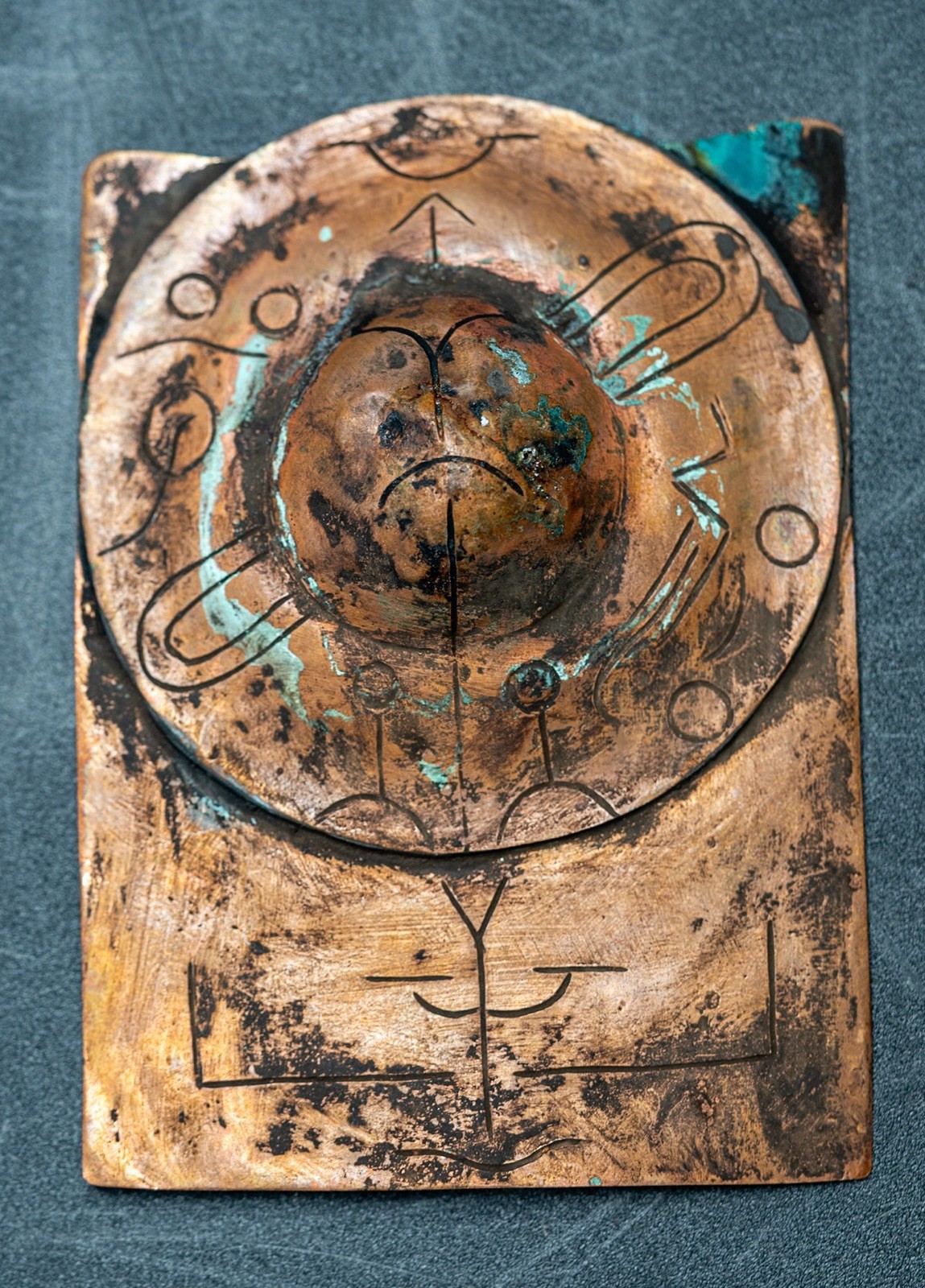 Glowing Bronze Magnetic Plates With Saturn From Tula Hidalgo Ojuelos