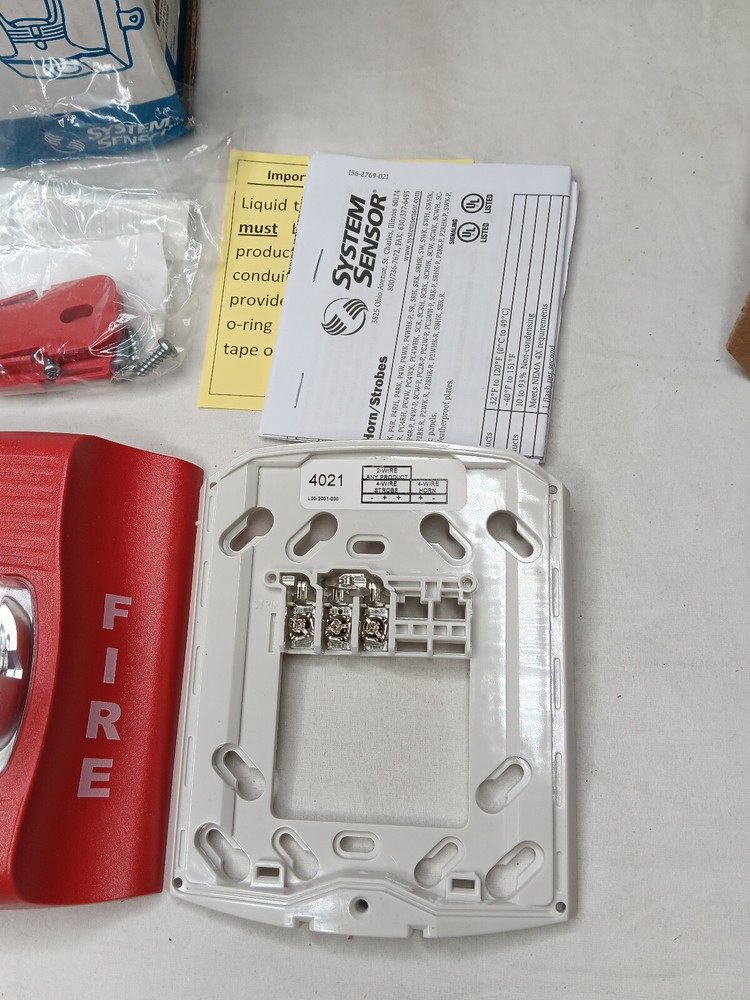 System Sensor SRHK Strobe, High-candela, Outdoor *Wrong Box*