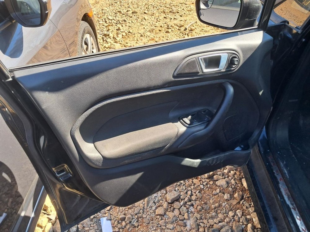 FIESTA 2015 Glove Box 4831314